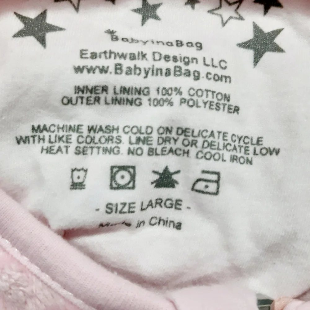 Pink Textured Hooded Kids Blanket - Cozy Wearable Bib